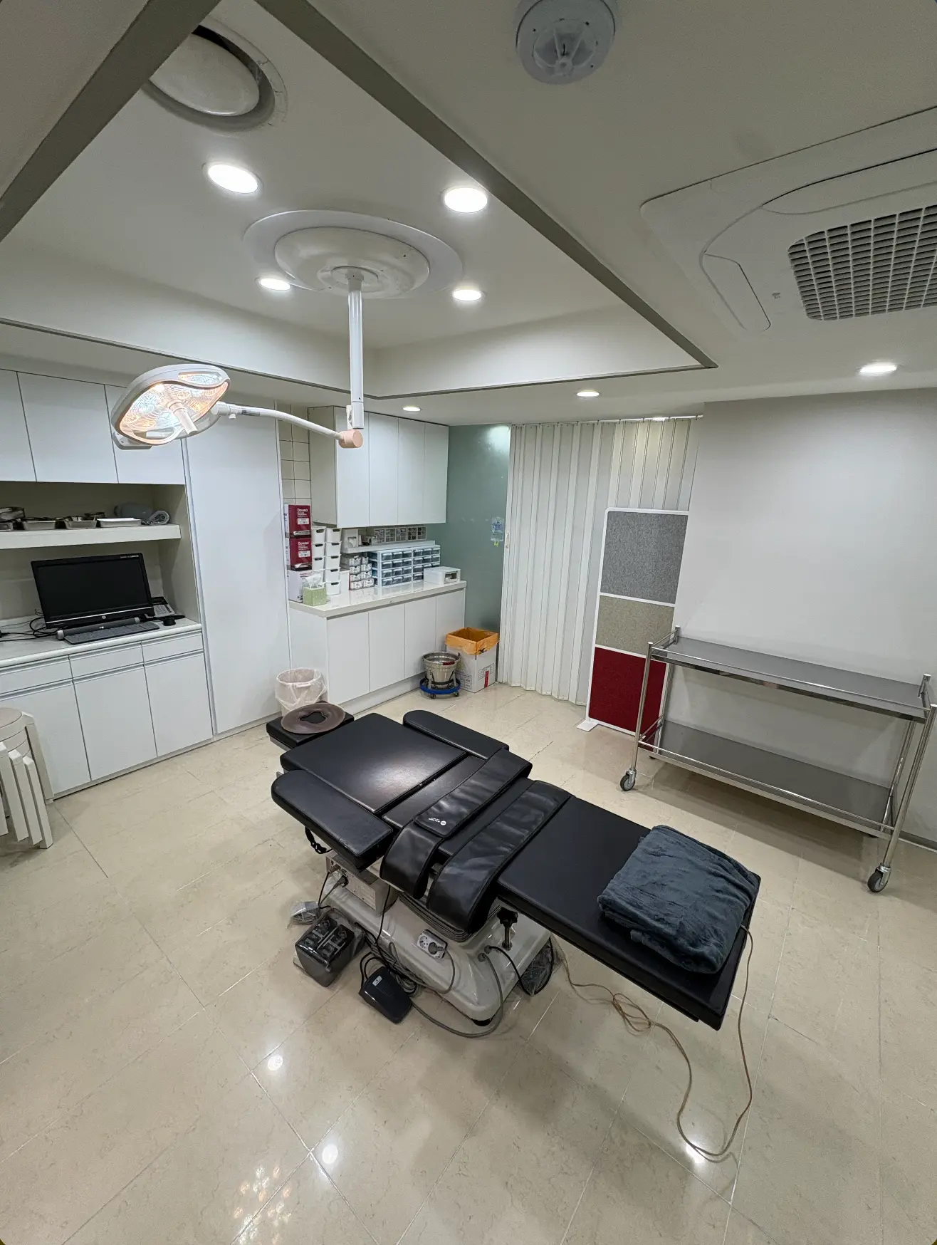 Procedure room